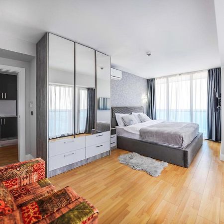 Orbi City Aparthotel บาทูมิ ภายนอก รูปภาพ